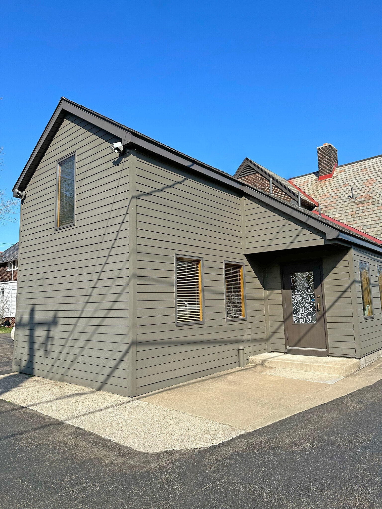 1673 W 8th St, Erie, PA à louer Photo de l’immeuble– Image 1 sur 7