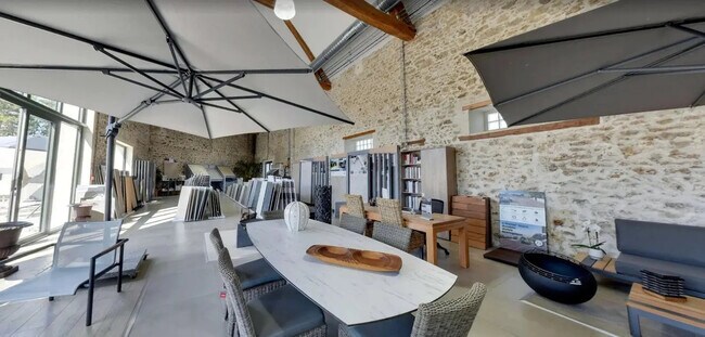 Plus de détails pour Local commercial à vendre