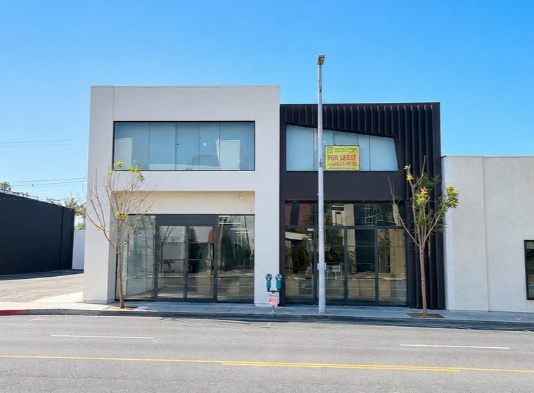 8462 Melrose Ave, Los Angeles, CA à louer Photo principale– Image 1 sur 7