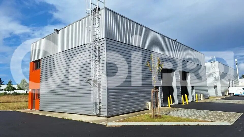 Local d'activités dans Saint-Nazaire à vendre - Photo de l’immeuble – Image 3 sur 6