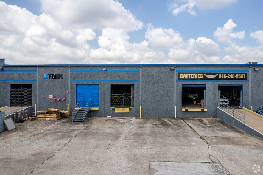 5921-5937 S Loop Fwy E, Houston, TX à louer - Photo de l’immeuble – Image 3 sur 7
