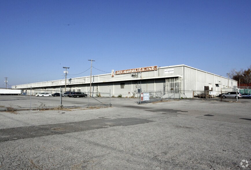 761-795 S Danny Thomas Blvd, Memphis, TN à louer - Photo de l’immeuble – Image 2 sur 4