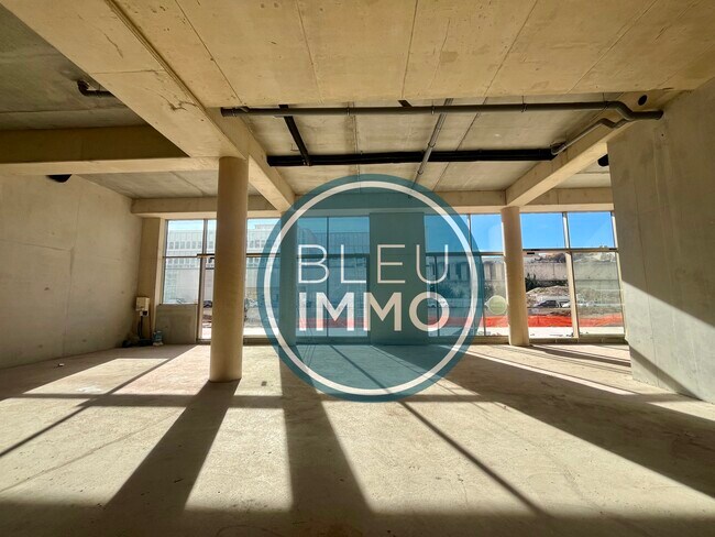 Plus de détails pour Local commercial à louer