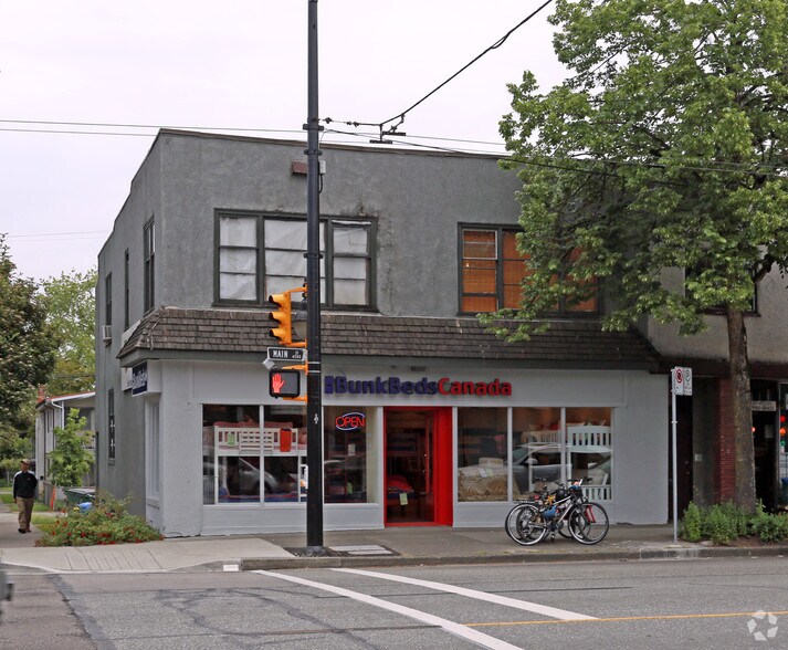 4502-4508 Main St, Vancouver, BC à vendre - Photo de l’immeuble – Image 3 sur 4
