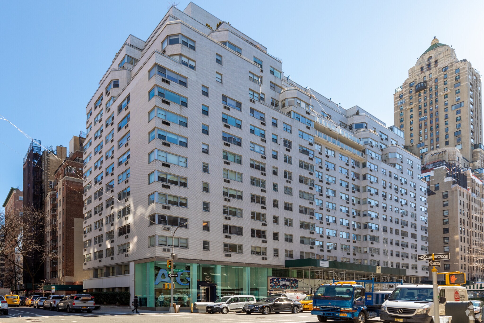 993-1009 Madison Ave, New York, NY à louer Photo de l’immeuble– Image 1 sur 3