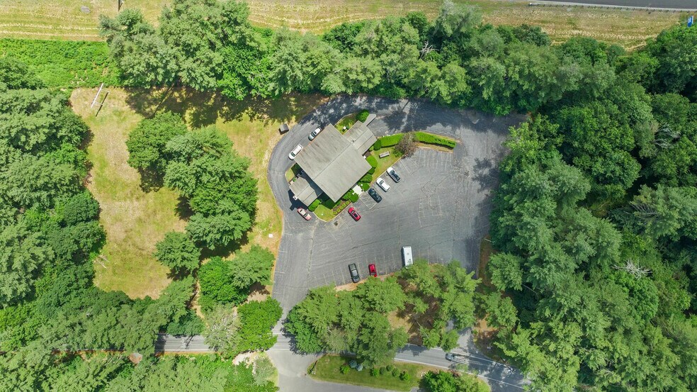 47 Sugar Rd, Bolton, MA à vendre - Autre – Image 3 sur 9