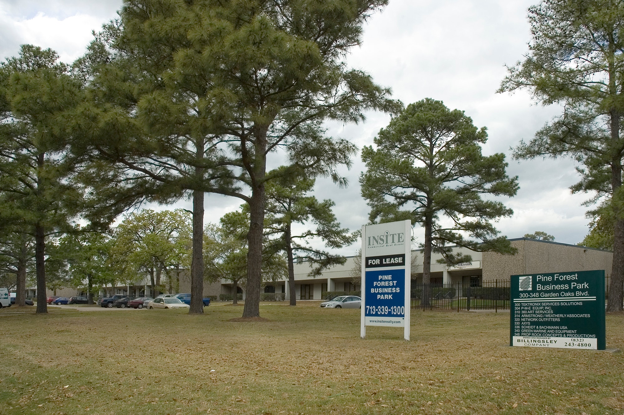 3701-3749 Yale St, Houston, TX à louer Photo de l’immeuble– Image 1 sur 3