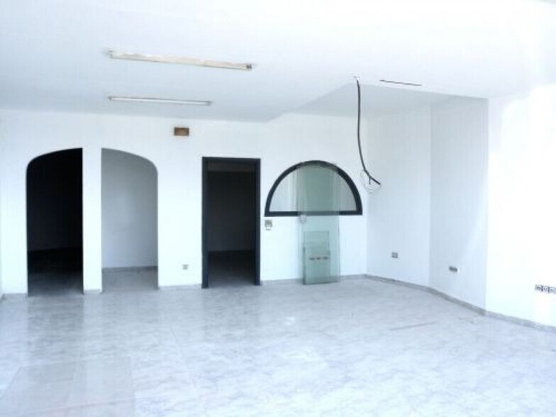 Local commercial dans Molina de Segura, Murcia à vendre - Photo intérieure – Image 2 sur 11