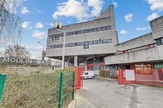 Plus de détails pour Local d'activités à louer