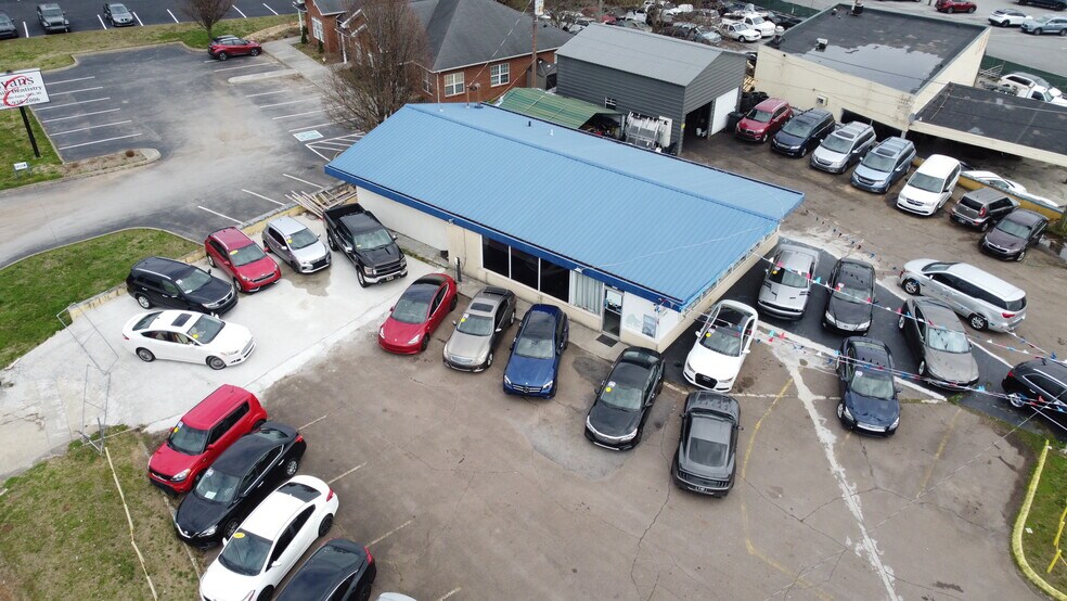 5514 Clinton Hwy, Knoxville, TN à vendre - Photo de l’immeuble – Image 2 sur 28