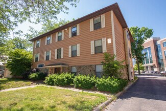 Plus de détails pour 515 W Stadium Ave, West Lafayette, IN - Logement à vendre