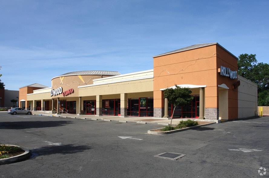 8814-8822 Madison Ave, Fair Oaks, CA à vendre - Photo principale – Image 1 sur 4