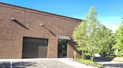 1560-1578 Oakbridge Dr, Midlothian, VA à louer Photo de l’immeuble– Image 2 sur 3