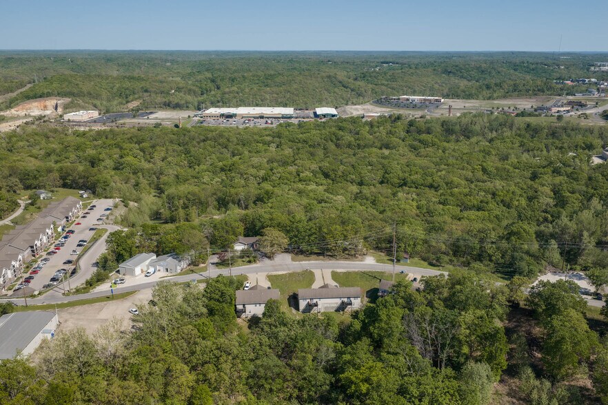 126 S Fish Haven Rd, Lake Ozark, MO à vendre - Photo de l’immeuble – Image 3 sur 14