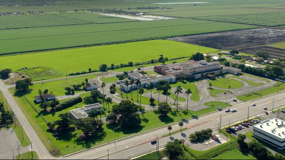 1201 S Main St, Belle Glade, FL à vendre - Vidéo sur l’annonce professionnelle – Image 2 sur 24