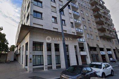 Plus de détails pour 21 Avenue Du Centre, Montigny-le-Bretonneux - Local commercial à louer