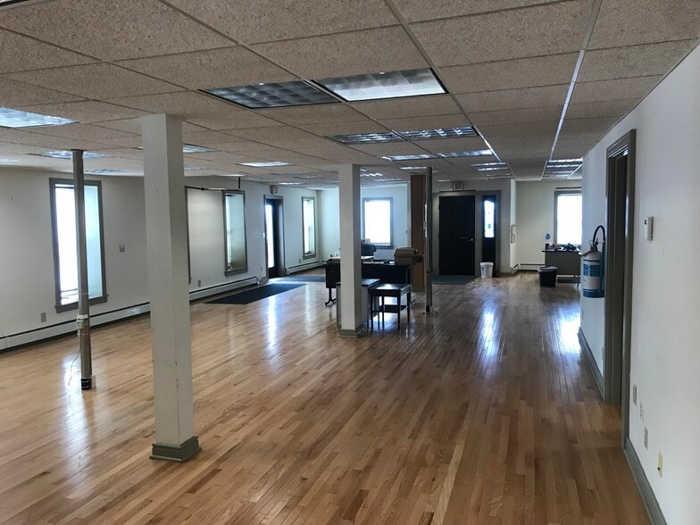 11 Maple Ave, Hamilton, NY à louer - Photo intérieure – Image 3 sur 4