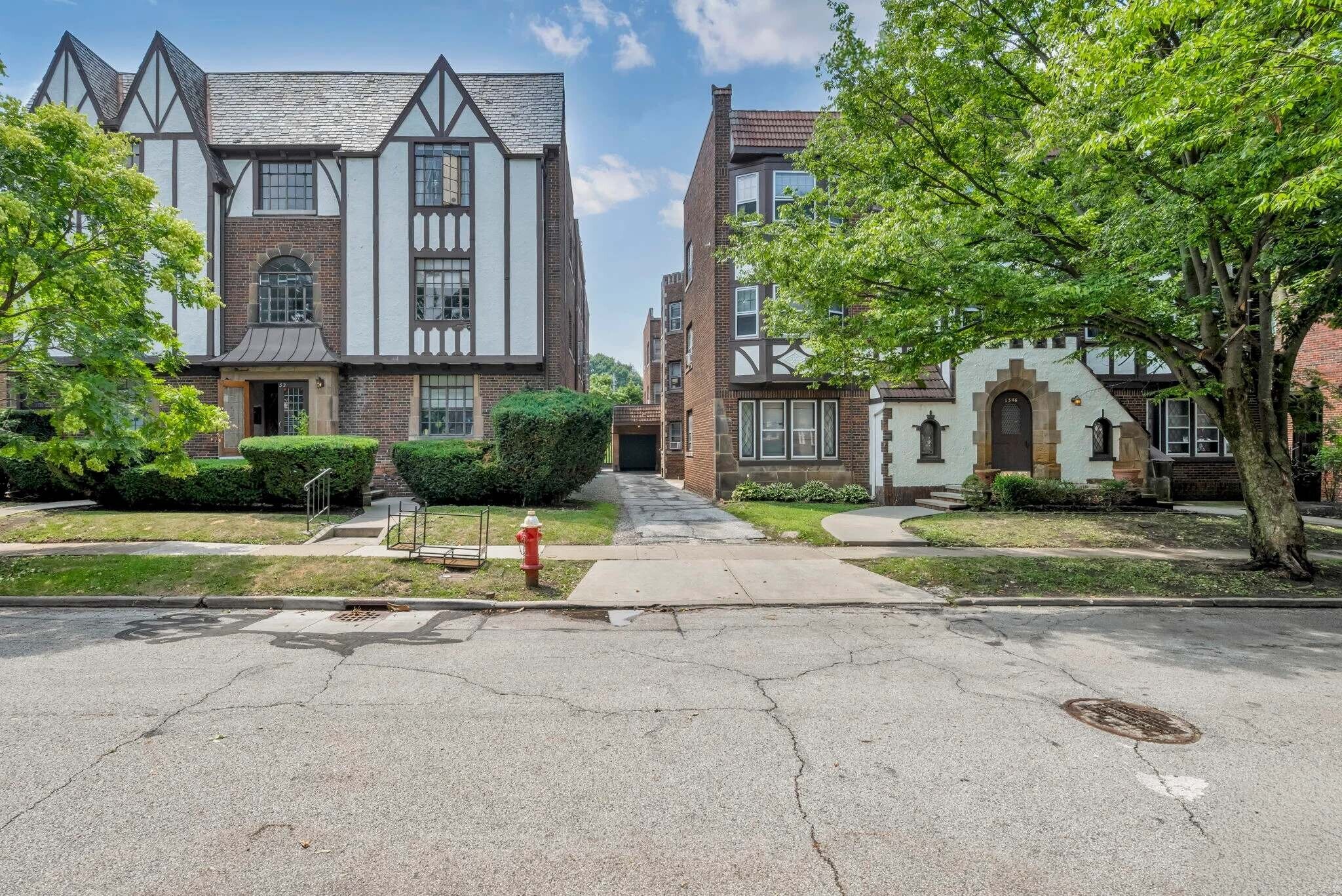 1346 Kenilworth Ave, Lakewood, OH à vendre Photo principale– Image 1 sur 81