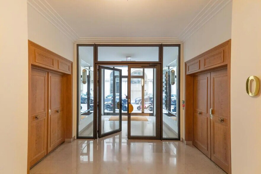 Bureau dans Paris à louer - Photo de l’immeuble – Image 3 sur 8