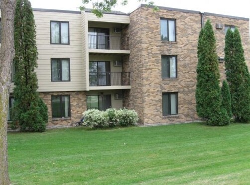 623 West Fir, Fergus Falls, MN à vendre Photo principale– Image 1 sur 19