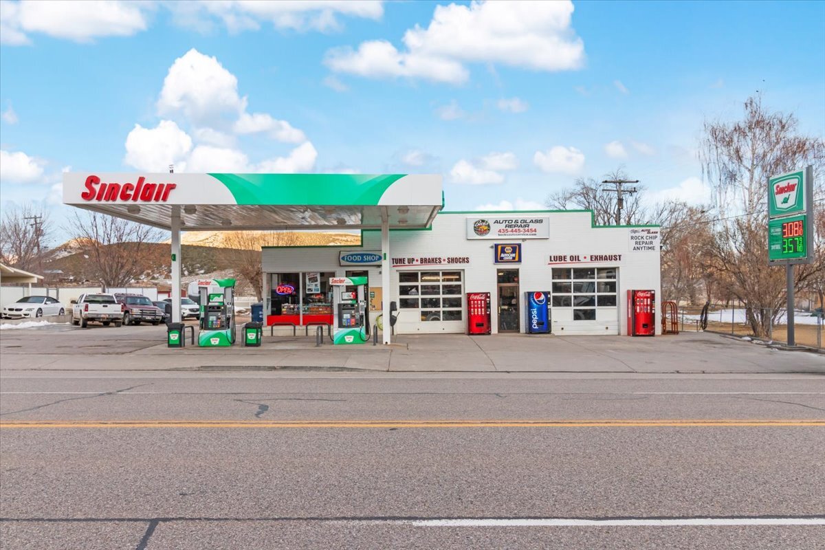 Sanpete County Fuel Station & Auto Shop portefeuille de 2 biens à vendre sur LoopNet.fr Photo de l’immeuble– Image 1 sur 17