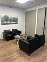 334 11th Ave SE, Calgary, AB à louer Photo intérieure– Image 2 sur 15