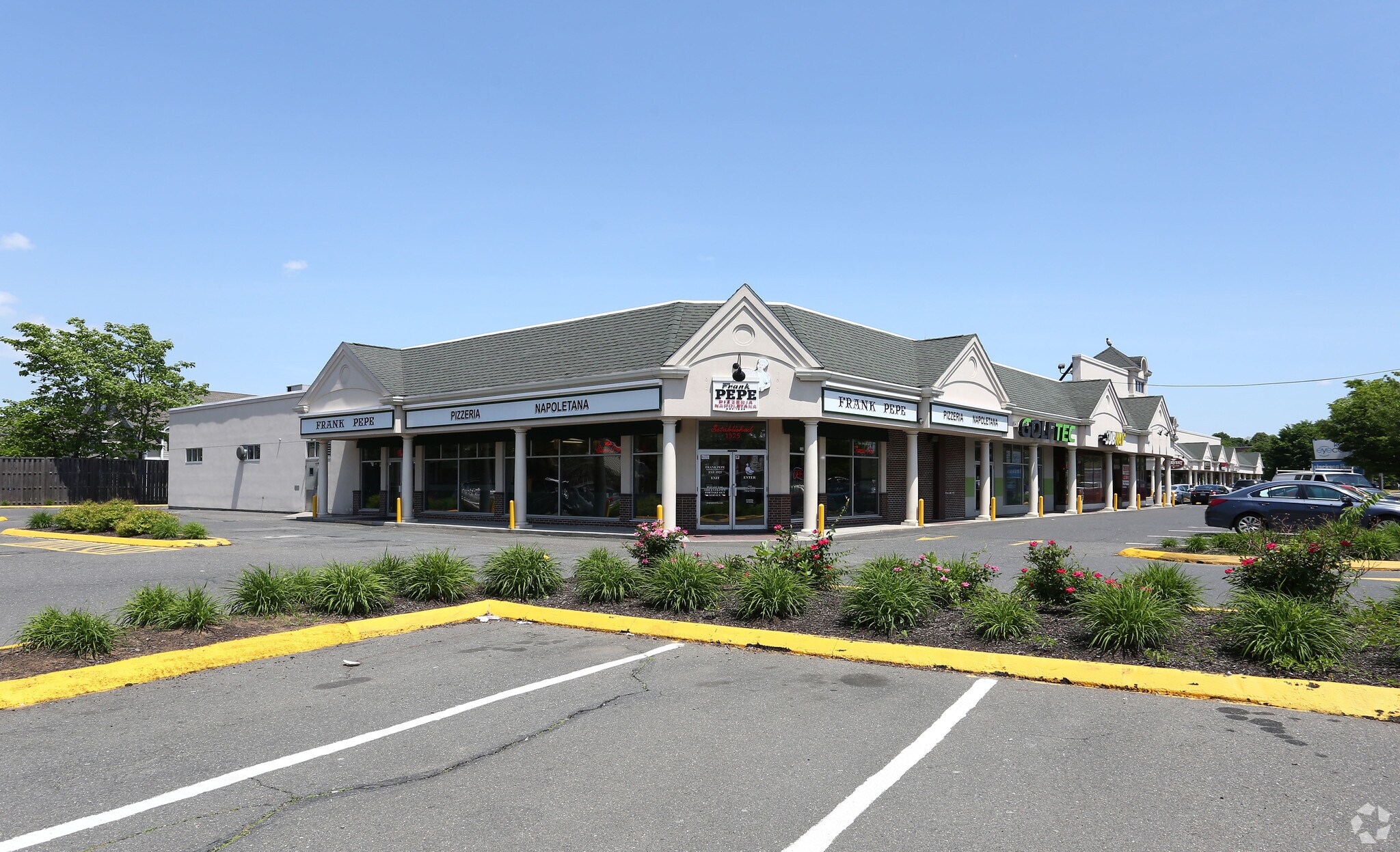 1128-1148 New Britain Ave, West Hartford, CT à louer Photo principale– Image 1 sur 2