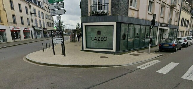 Plus de détails pour Local commercial à vendre