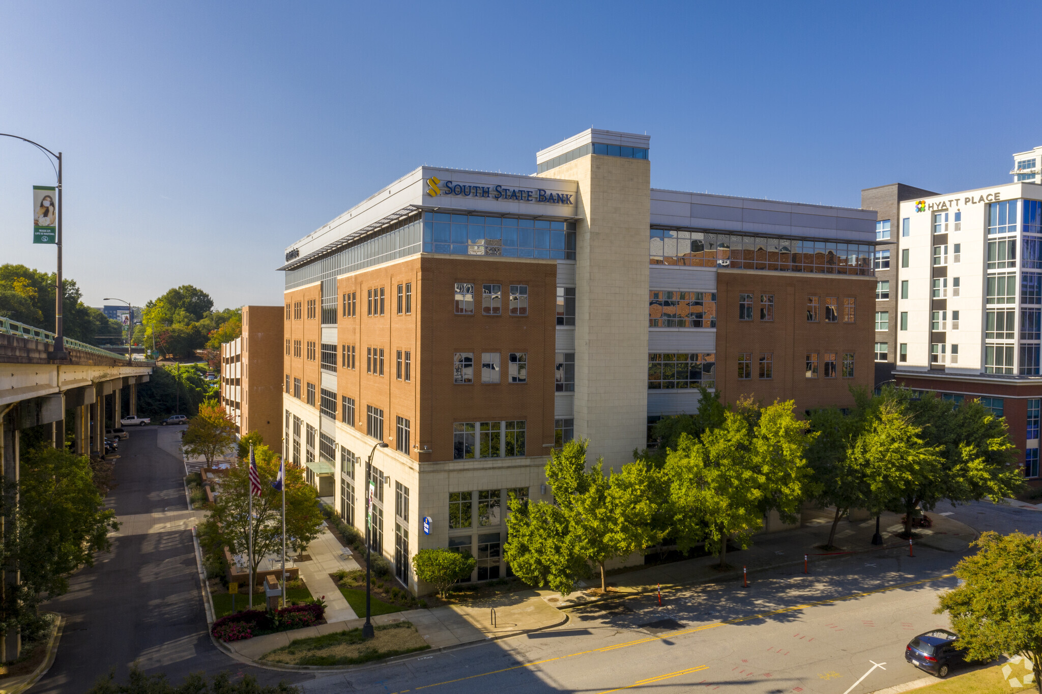 200 E Broad St, Greenville, SC à louer Photo principale– Image 1 sur 62
