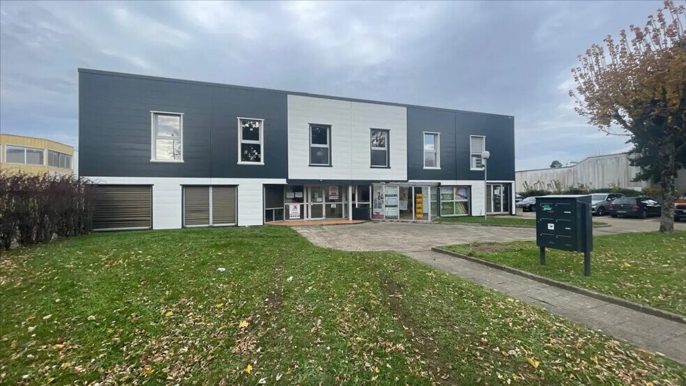 Bureau dans Bourg-en-Bresse à louer - Photo de l’immeuble – Image 2 sur 2