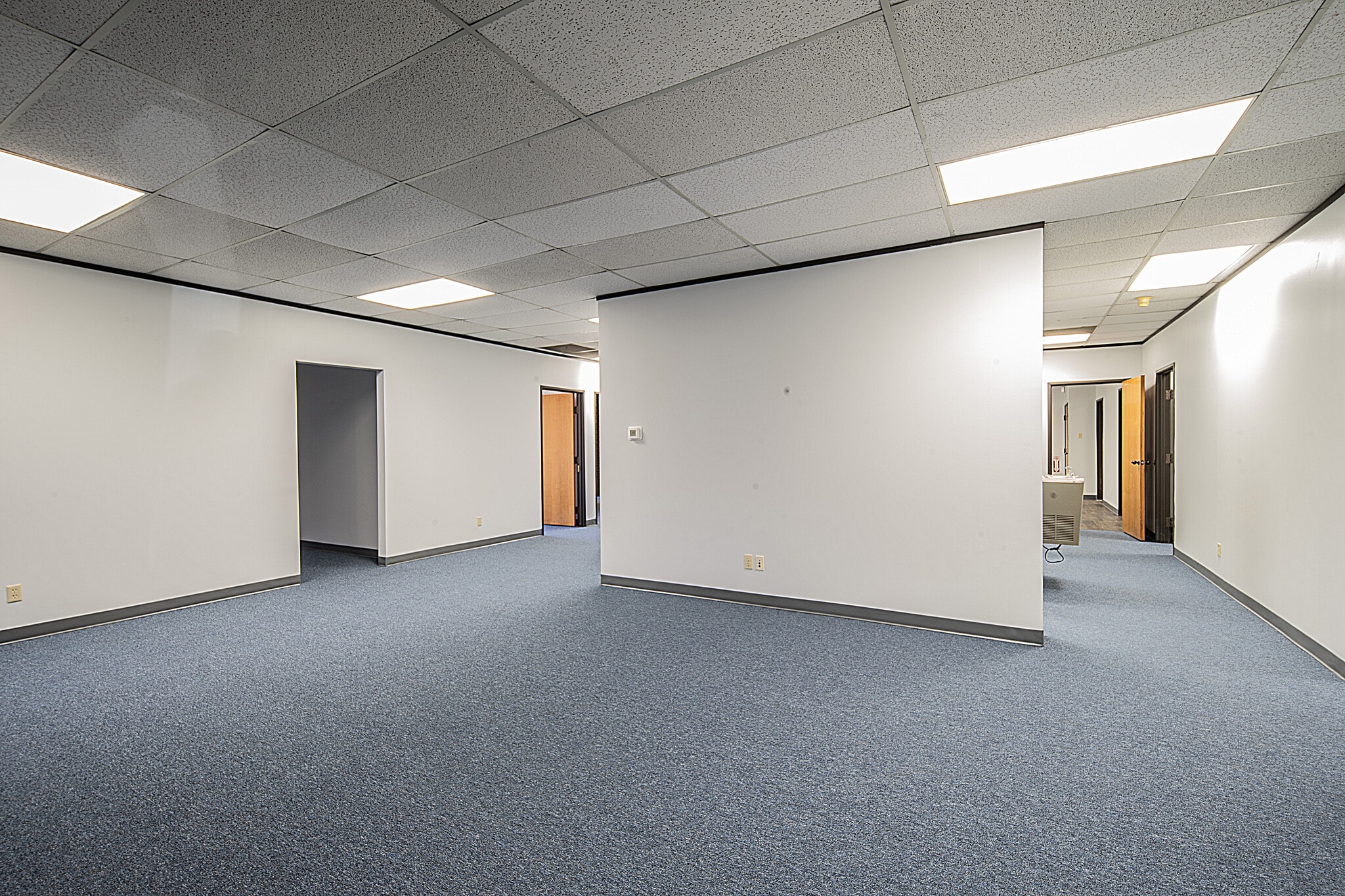 1611 N Interstate 35E, Carrollton, TX à louer Photo intérieure– Image 1 sur 9