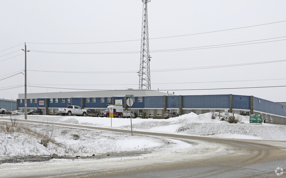 402 Harmony Rd, North Dumfries, ON à louer - Photo principale – Image 1 sur 4