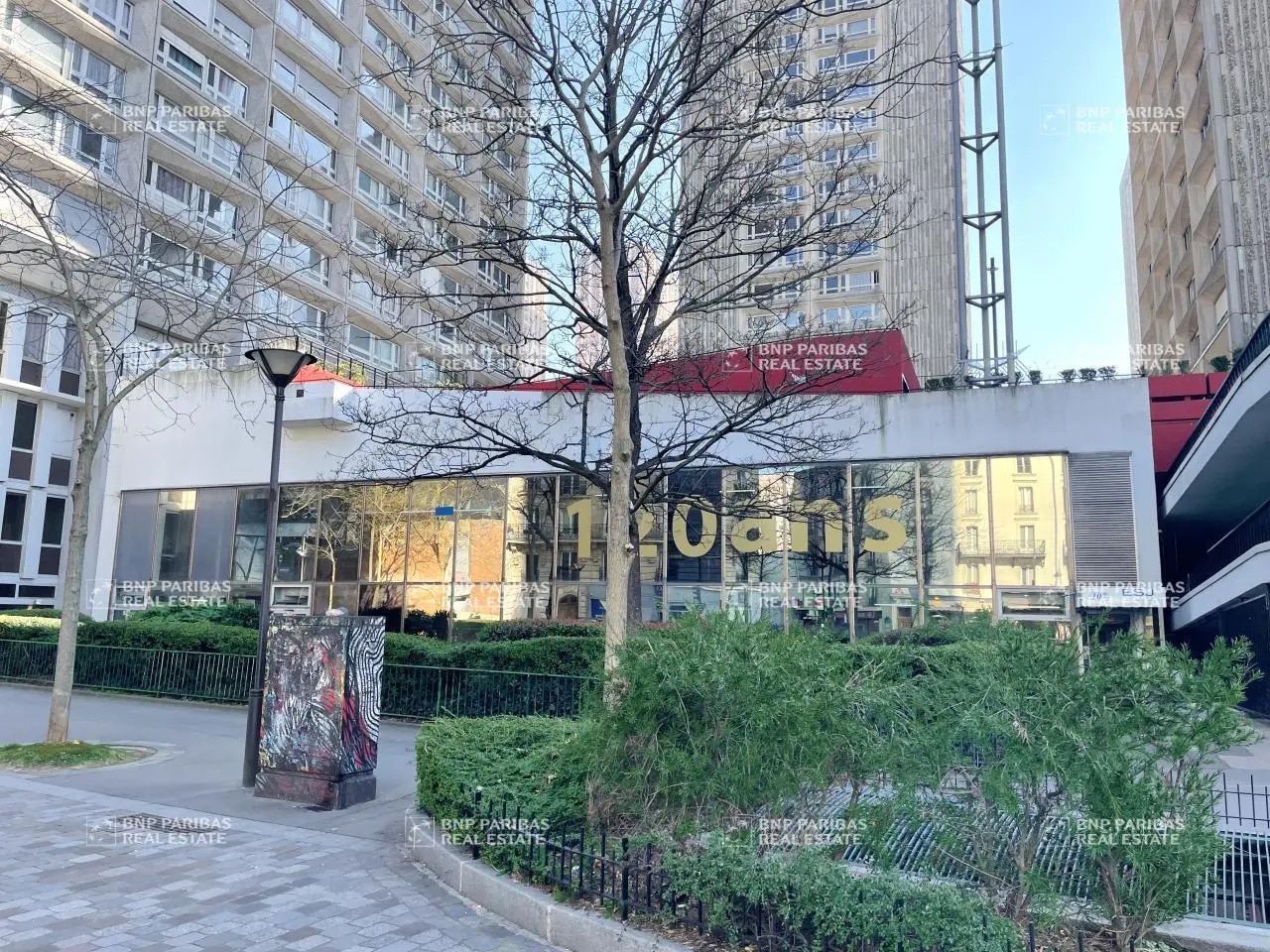 Bureau dans Paris à vendre Photo de l’immeuble– Image 1 sur 6