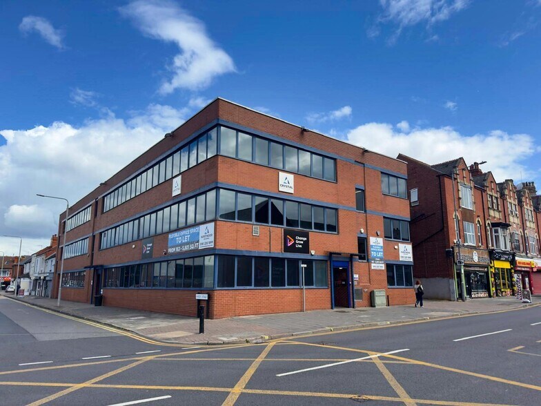 Newcastle Ave, Worksop à louer - Photo de l’immeuble – Image 1 sur 13