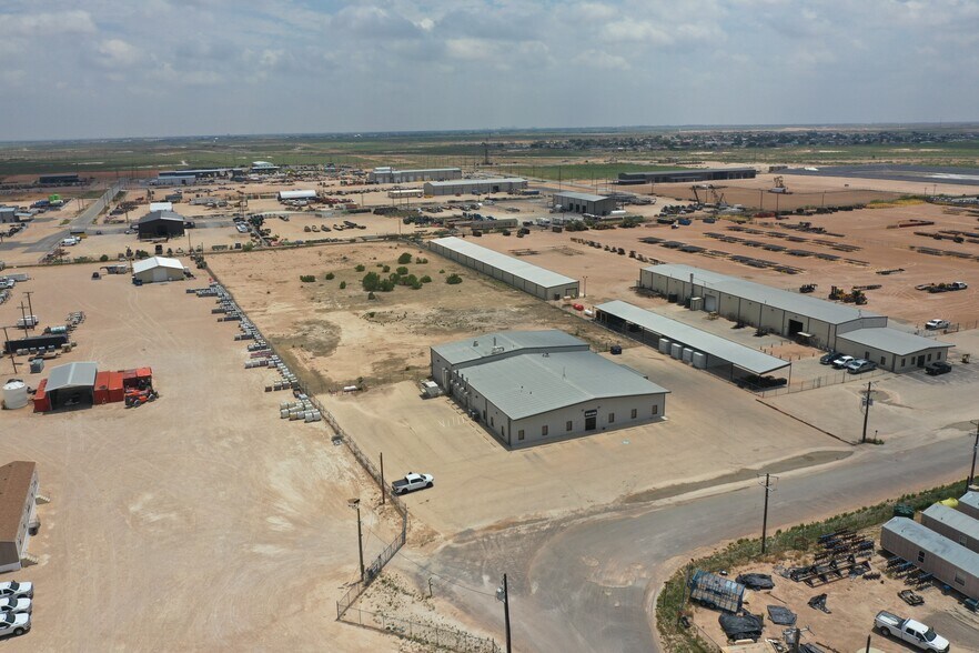 5718 N County Road 1287, Midland, TX à louer - Photo de l’immeuble – Image 2 sur 18