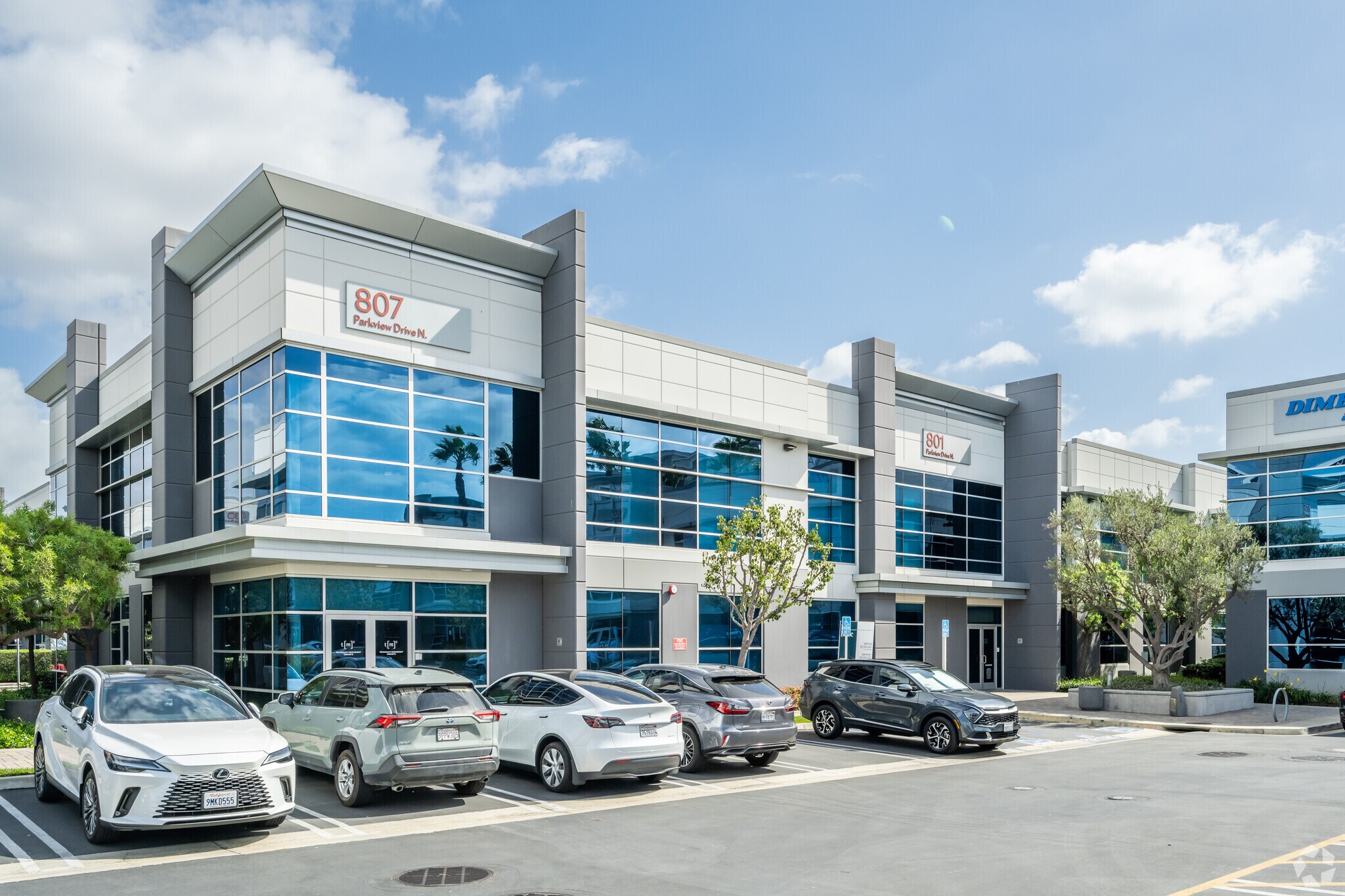 801-807 Parkview Dr N, El Segundo, CA à louer Photo principale– Image 1 sur 25
