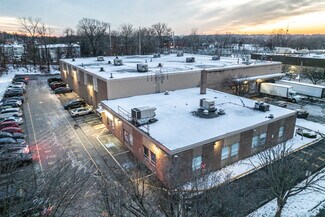 Plus de détails pour 100 Leyland Dr, Leonia, NJ - Industriel/Logistique à louer
