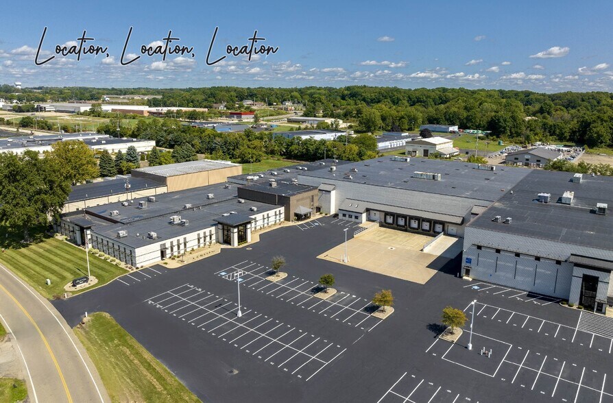 8000 Freedom Ave NW, North Canton, OH à louer - Photo principale – Image 1 sur 5