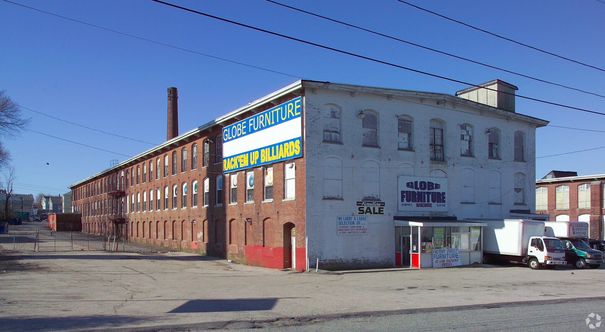 460 Globe St, Fall River, MA à louer Photo principale– Image 1 sur 8