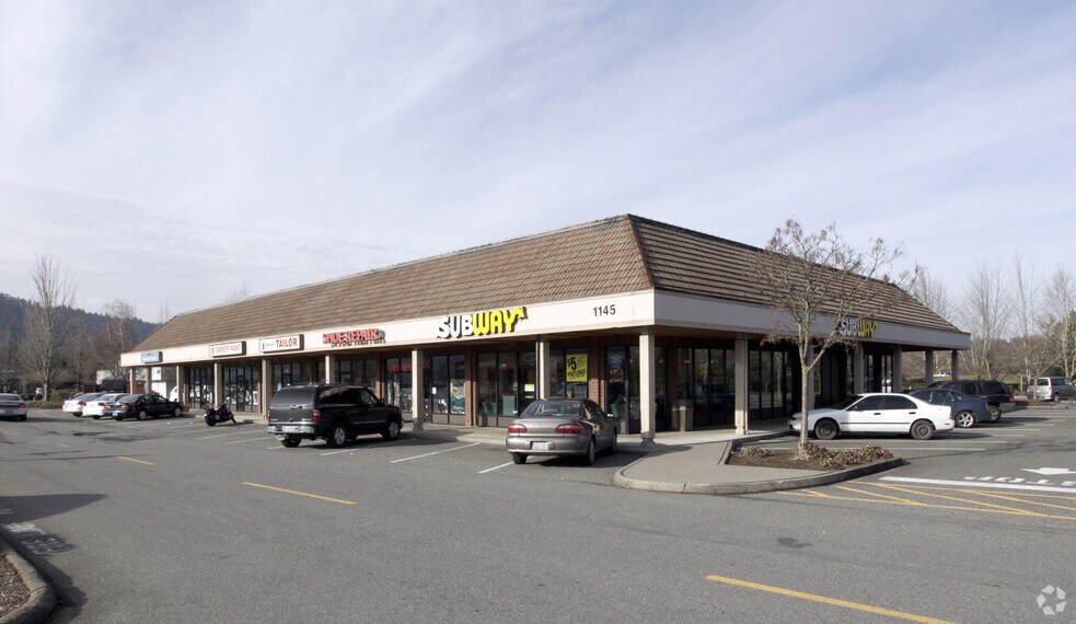 1065 NW Gilman Blvd, Issaquah, WA à louer - Photo de l’immeuble – Image 2 sur 3