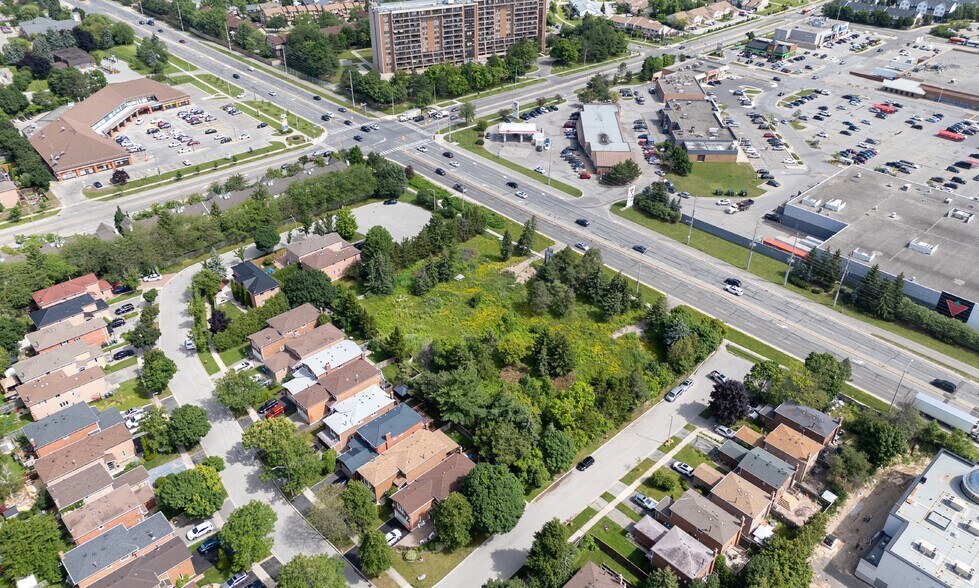 6532-6544 Winston Churchill Blvd, Mississauga, ON à vendre - Photo de l’immeuble – Image 2 sur 5