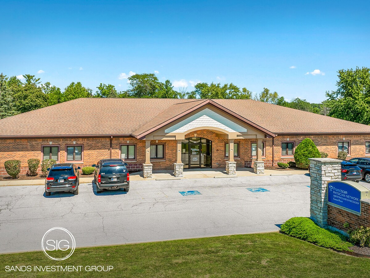 800 W Burrell Dr, Crown Point, IN à vendre Photo de l’immeuble– Image 1 sur 6