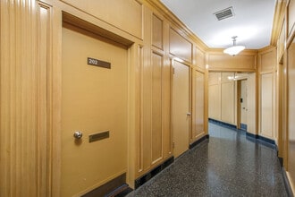 9730-9732 Wilshire Blvd, Beverly Hills, CA à louer Photo intérieure– Image 1 sur 6