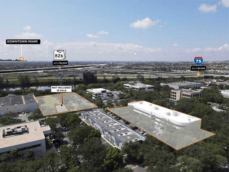 14180 NW 77th Ct, Miami Lakes, FL à vendre - Photo de l’immeuble – Image 3 sur 5