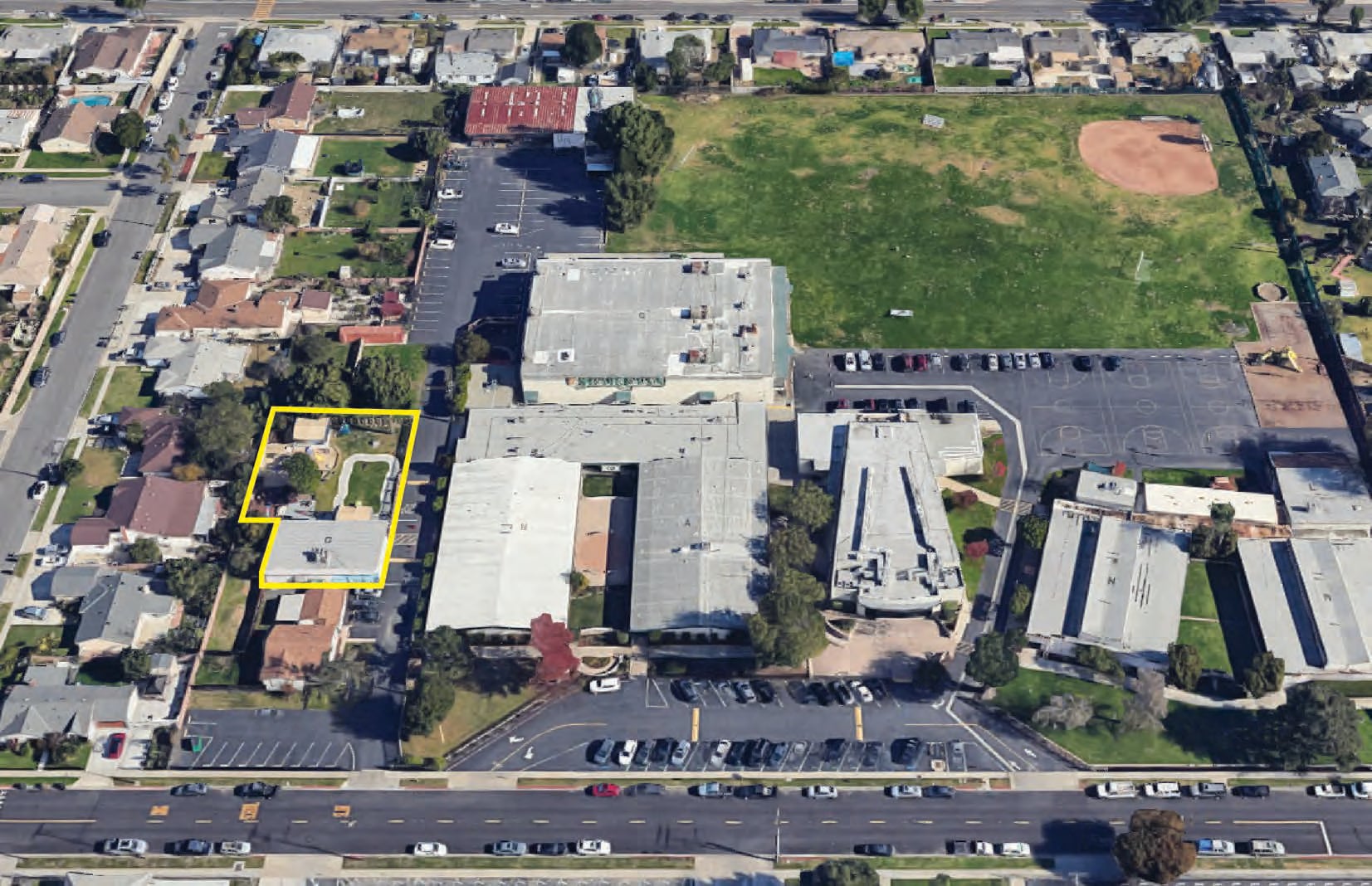 13732 Clinton St, Garden Grove, CA à louer Photo principale– Image 1 sur 5