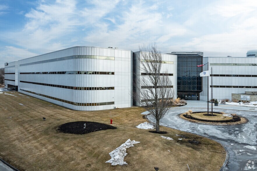 1 Research Dr, Westborough, MA à louer - Photo de l’immeuble – Image 3 sur 17