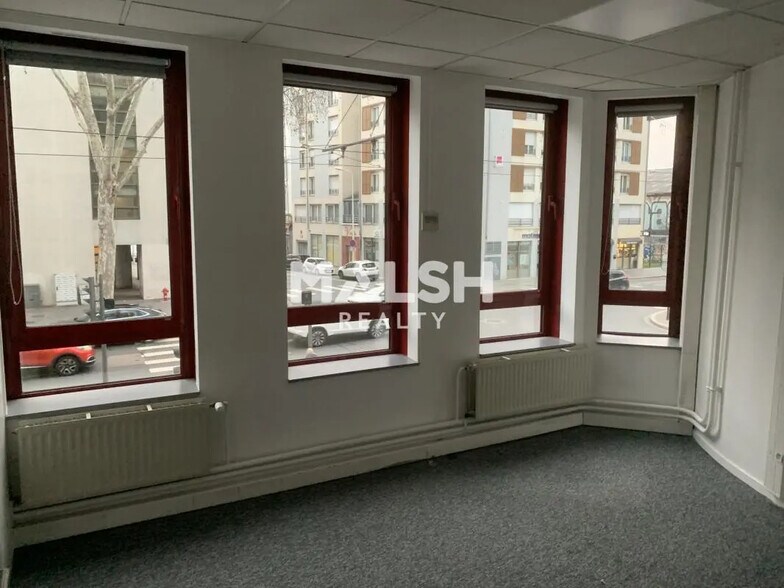 Bureau dans Lyon à louer - Photo de l’immeuble – Image 2 sur 20