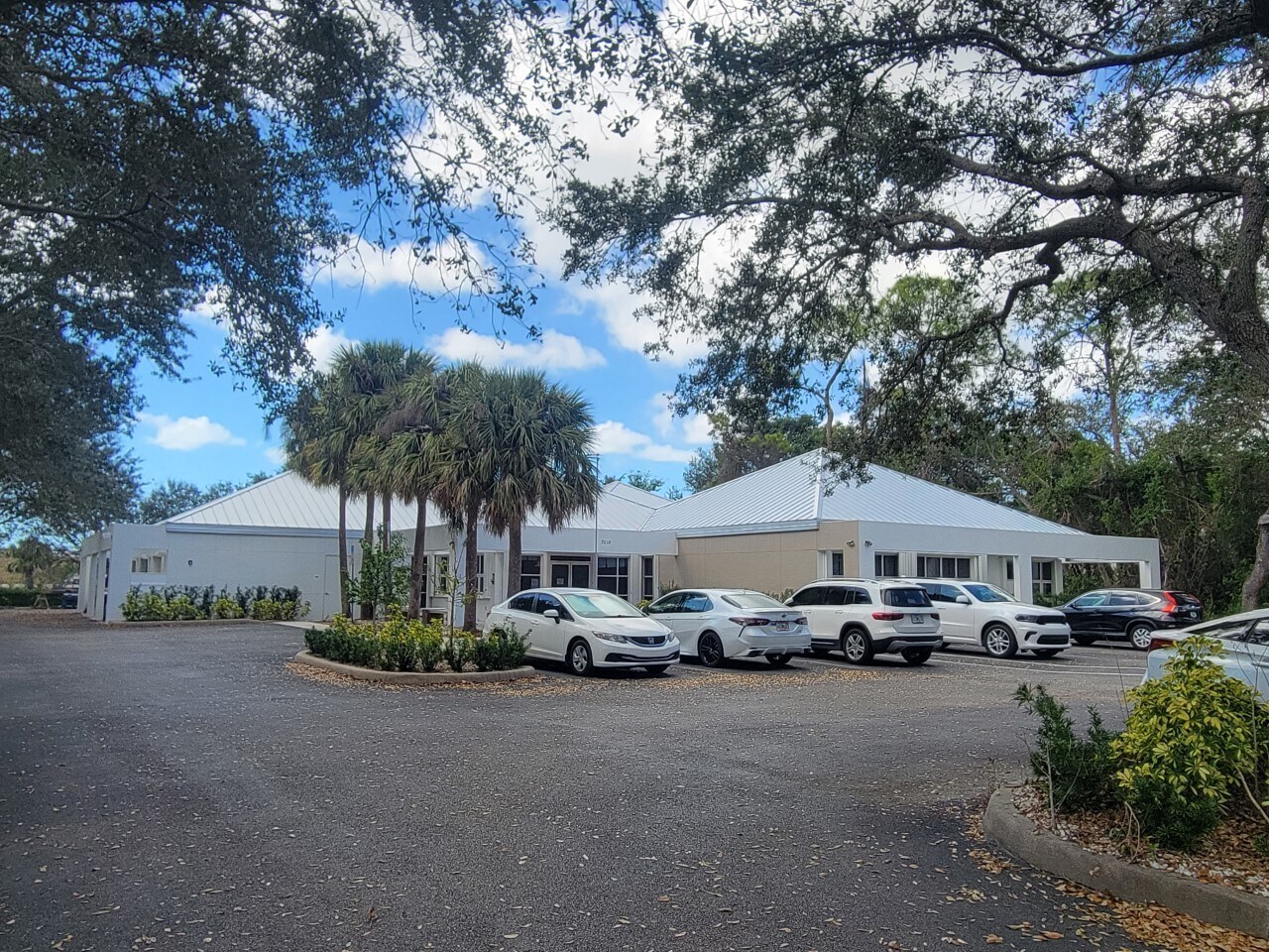 2610 Northbrooke Plaza Dr, Naples, FL à louer Photo de l’immeuble– Image 1 sur 1
