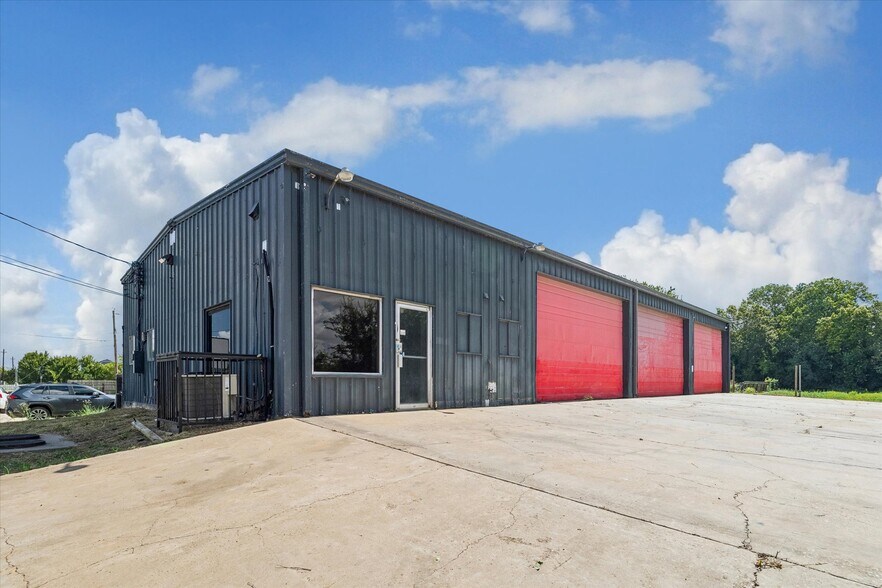 10807 Telephone Rd, Houston, TX à vendre - Photo de l’immeuble – Image 1 sur 13