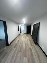 2109-2117 50th St SE, Calgary, AB à louer Photo intérieure– Image 1 sur 3